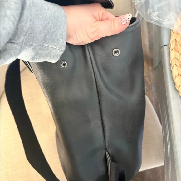 Matt & Nat Black Vegan Leather Backpack with Top Handle - Picture 6 of 8